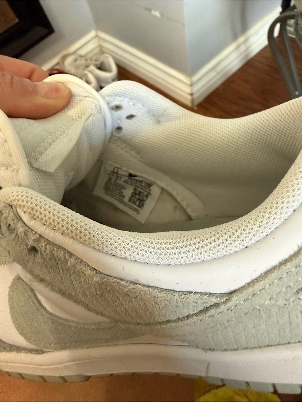 Nike Low-Top Sneakers in Sage Green & White